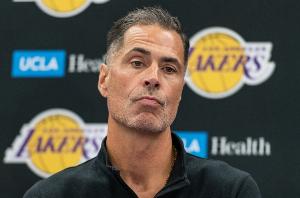 重磅国王对NBA雄鹿赛事前瞻_重磅国王对NBA雄鹿赛事前瞻在线观看_免费看直播